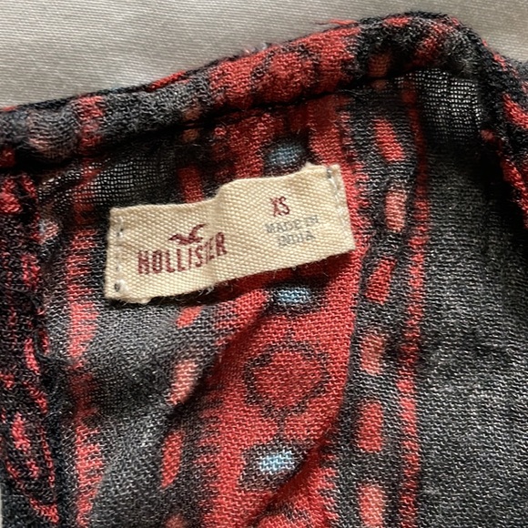 Hollister blouse - Picture 2 of 5
